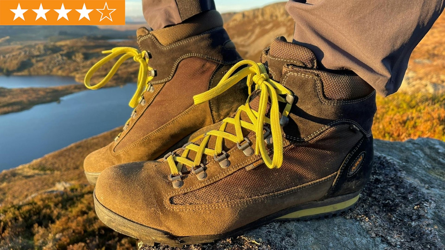 AKU Slope Original GTX walking boot with star ratings