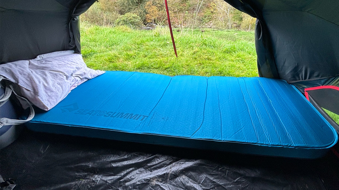 Sea to Summit comfort deluxe self inflating camping mattress